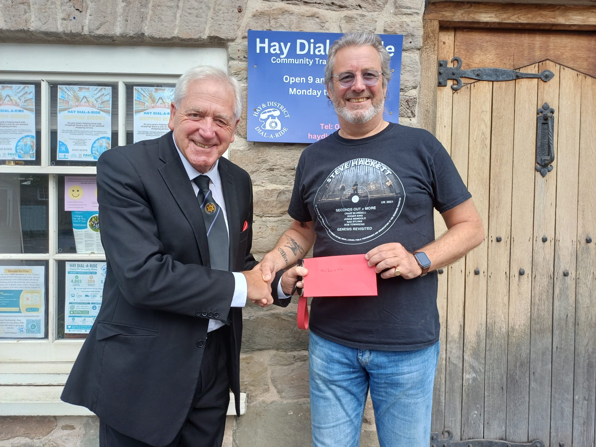 Loyal Hay Chapter Donate to Hay in Wye Dial-A-Ride